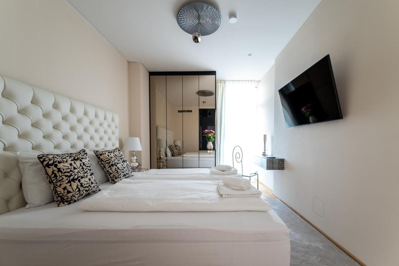 Exclusive 2Br Skyline Penthouse By Hm Apartment Wina Bagian luar foto
