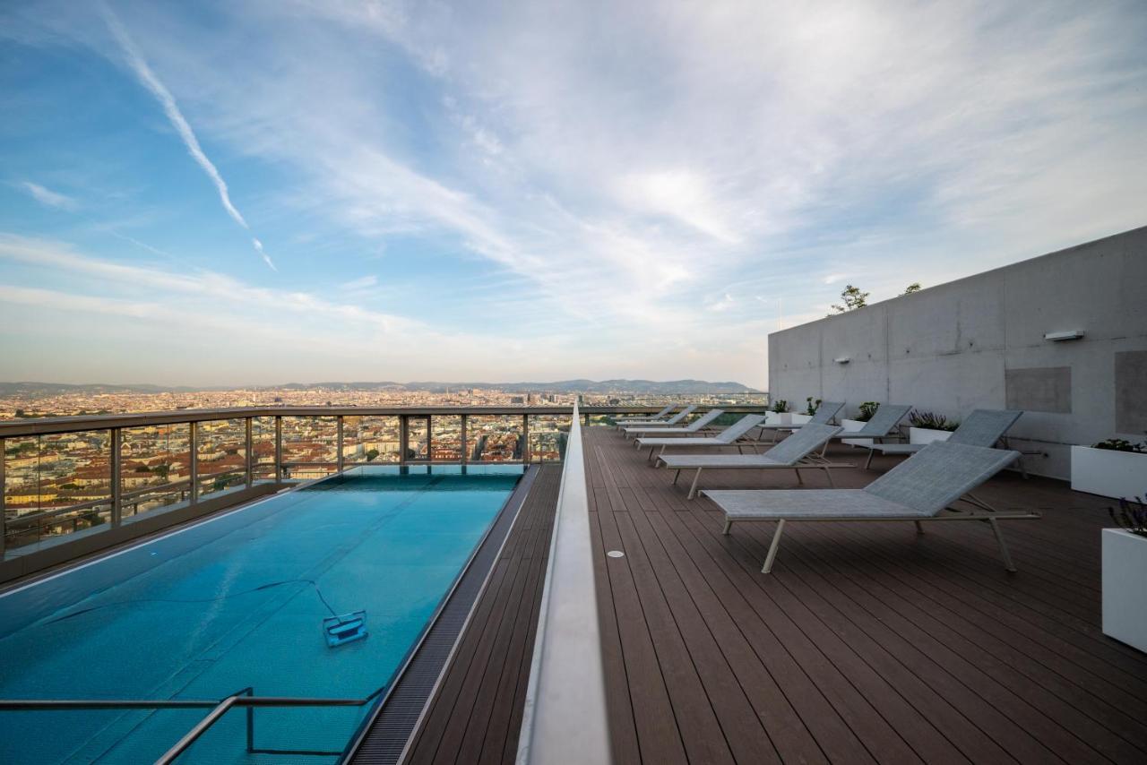 Exclusive 2Br Skyline Penthouse By Hm Apartment Wina Bagian luar foto