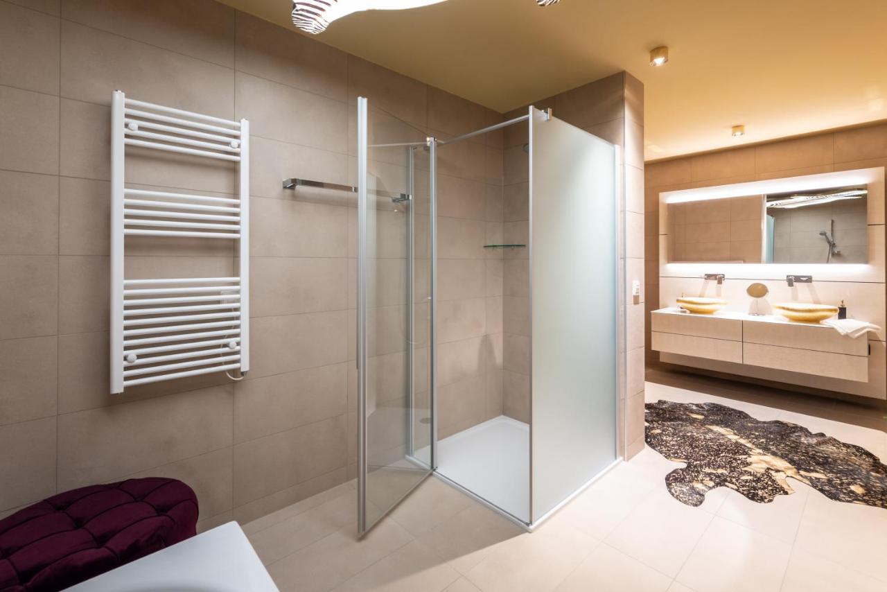Exclusive 2Br Skyline Penthouse By Hm Apartment Wina Bagian luar foto