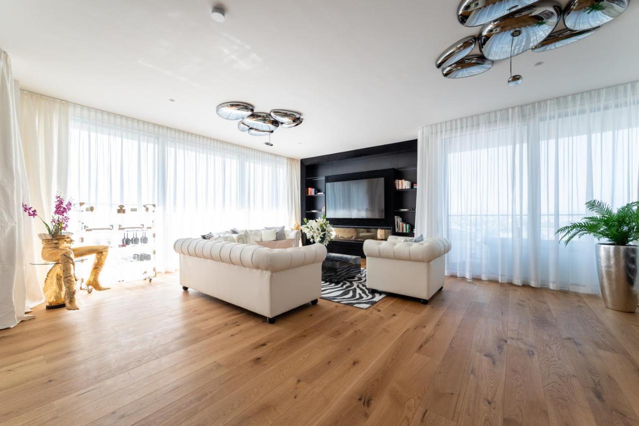 Exclusive 2Br Skyline Penthouse By Hm Apartment Wina Bagian luar foto