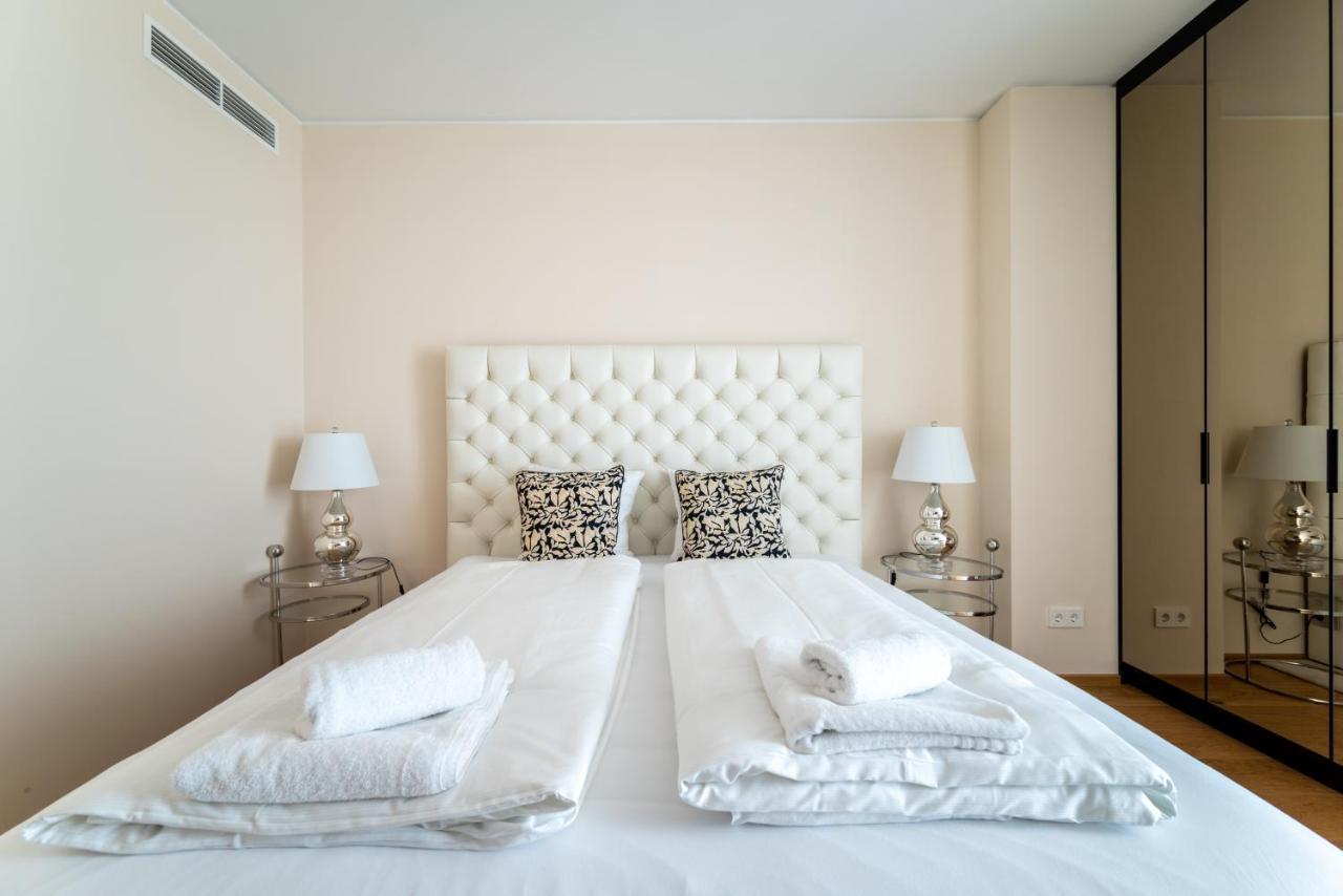 Exclusive 2Br Skyline Penthouse By Hm Apartment Wina Bagian luar foto