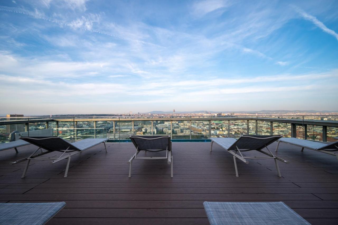 Exclusive 2Br Skyline Penthouse By Hm Apartment Wina Bagian luar foto